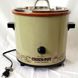 Vintage 1970's Rival Crock-Pot 3100/2 Slow Cooker 3.5 Qt Avocado Green Retro